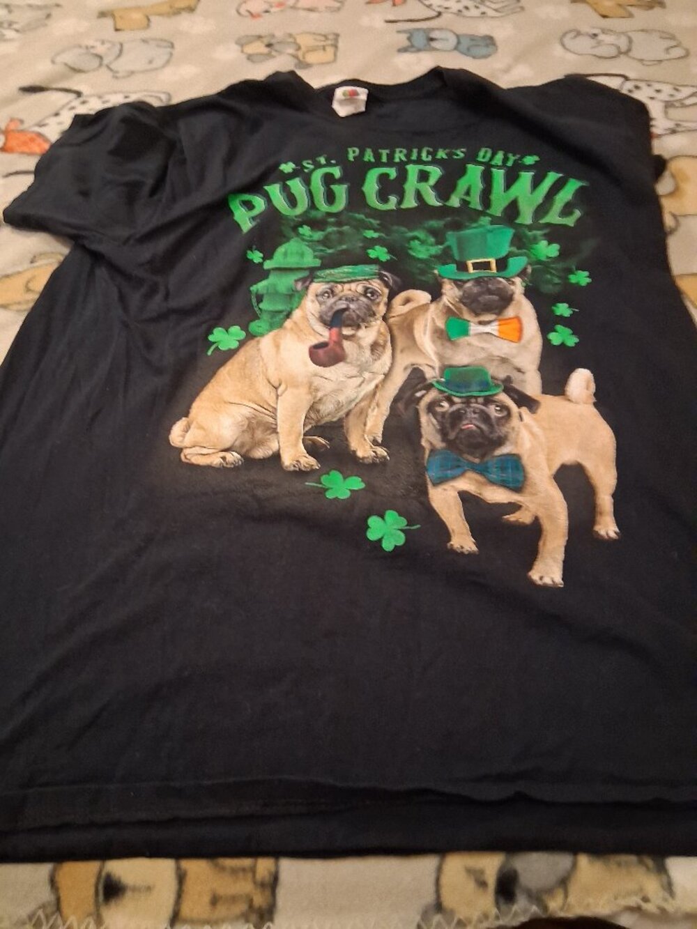 MENS  PUG  CRAWL  ST PATTYS DAY TEE